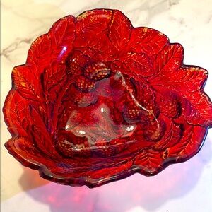 VTG Indiana Glass Red Loganberry’s Leaf Design Bowl